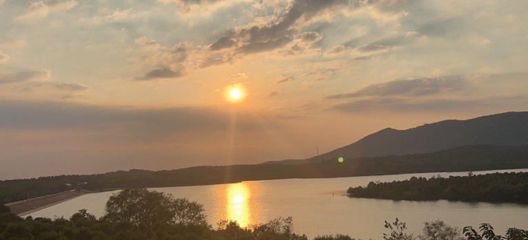 北京创意翻有限公司轮播图1